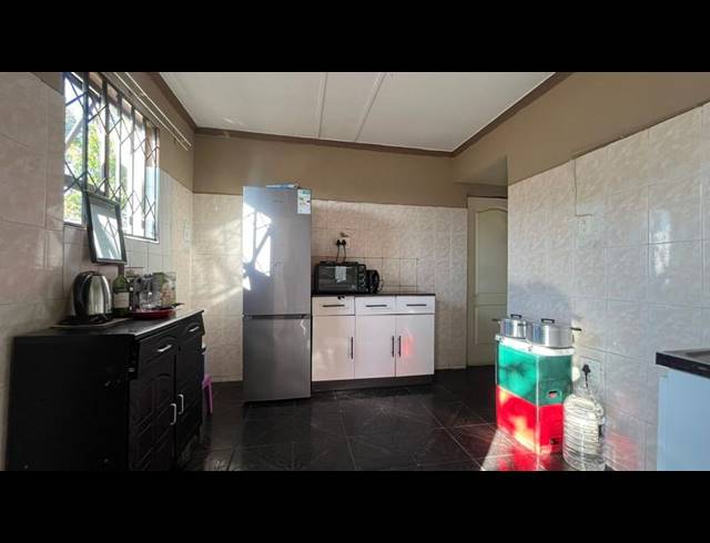 5 BEDROOM HOUSE FOR SALE IN ESIKHAWINI J